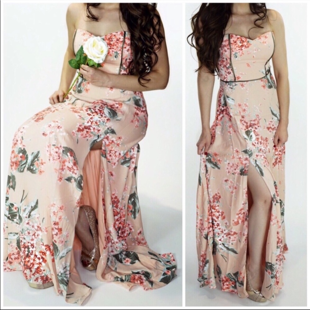 New Gorgeous Blush Floral Maxi Dress With Side Slit - Picture 3 of 10